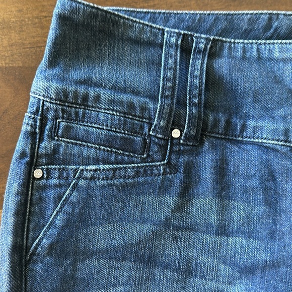 5 Pocket Wide Leg Jean - Picture 4 of 9
